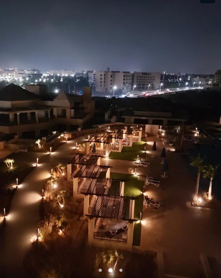 Luxury Self-catering & Studios, Al Dau Heights Apartament *