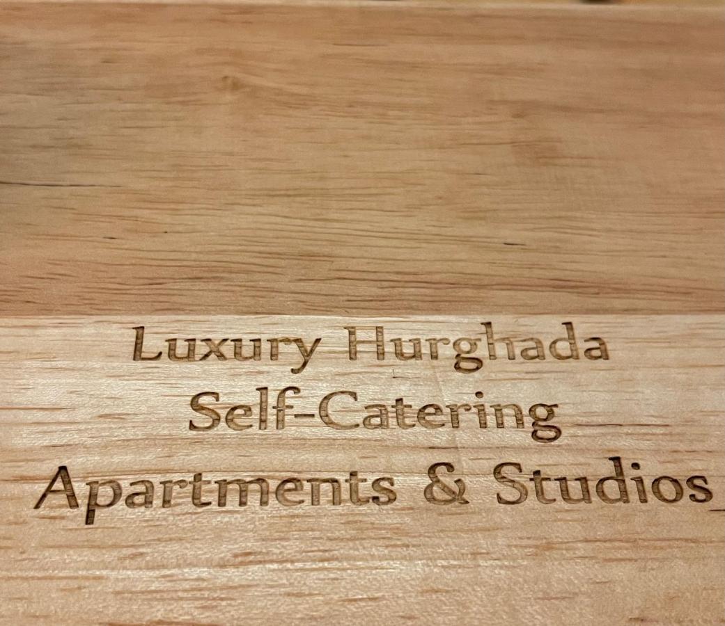 Luxury Self-catering & Studios, Al Dau Heights Apartament
